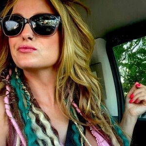 Meet your Posher, Samantha